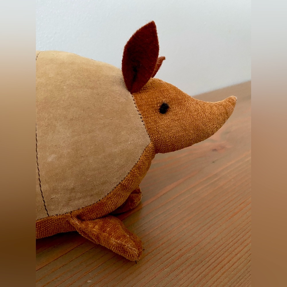 Vintage Lady Slipper Designs armadillo